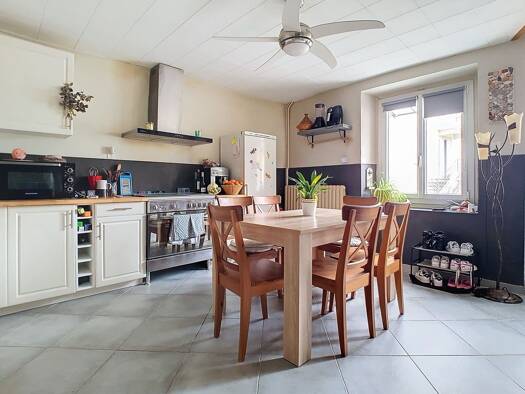 Maison à vendre 329 000 € 3 pièces 2 chambres 98 m² 200 m² de terrain Bons en Chablais 74890