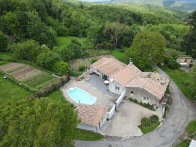 Maison à vendre 198 000 € 5 pièces 3 chambres 122 m² 857 m² de terrain Belcastel et Buc 11580