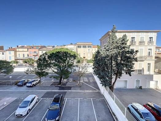 Appartement à vendre 189 000 € 2 pièces 1 chambre 34,3 m² 2ème étage Ville-Les Saquedes-Le Bouillonnet Sainte-Maxime 83120