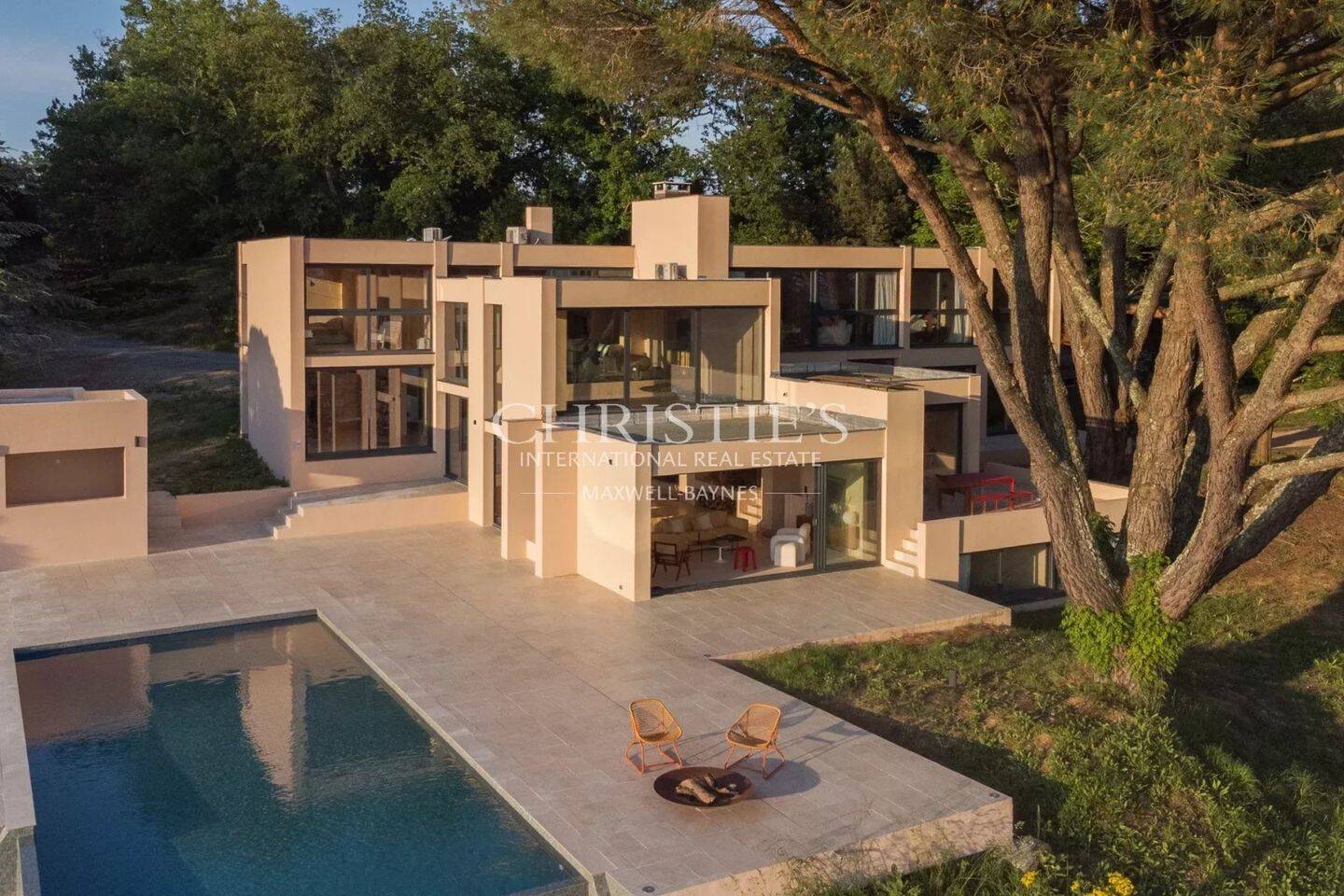 Maison à vendre, 390m², LANGOIRAN