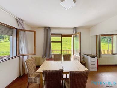 Appartement à vendre 123 000 € 3 pièces 2 chambres 60,9 m² Étage 1/2 Lélex 01410