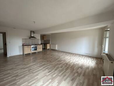 Duplex à louer 620 € 3 pièces 2 chambres 78 m² Dernier étage, Étage 2/2 Belleme 61130