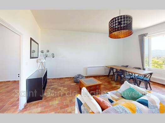 Appartement à vendre 229 000 € 3 pièces 2 chambres 64,55 m² Étage 3/3 Pourrières 83910