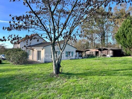 Maison à vendre 189 000 € 6 pièces 5 chambres 117 m² 2 420 m² de terrain Génis 24160