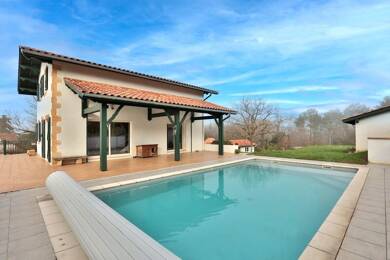 Maison à vendre 676 000 € 5 pièces 4 chambres 139,7 m² 1 970 m² de terrain Villefranque 64990