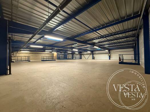 Entrepôt à vendre 675 000 € 958 m² d'espace de stockage Sennecey-lès-Dijon 21800