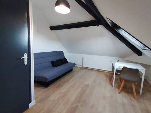 Appartement à louer 499 € 1 pièce 15 m² Étage 3/3 Saint Germain-Les Halles Amiens 80000