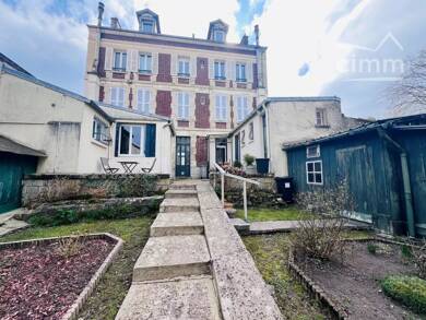Appartement à louer 950 € 2 pièces 1 chambre 38,9 m² RDC Les Lycées-La Forêt-Le Château Chantilly 60500