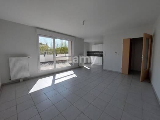 Appartement à louer 1 100 € 4 pièces 84,6 m² Étage 3/5 Chaprais - Cras Besançon 25000