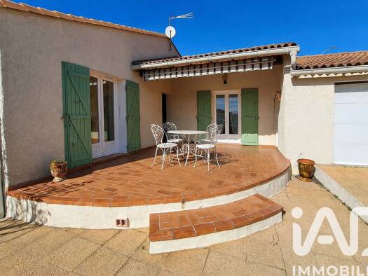 Maison de plain-pied à vendre 241 500 € 4 pièces 3 chambres 89 m² 558 m² de terrain Périurbain Sud Ouest Bagnols-sur-Cèze 30200