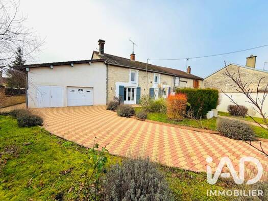 Maison à vendre 118 000 € 4 pièces 2 chambres 119 m² 922 m² de terrain Bayel 10310