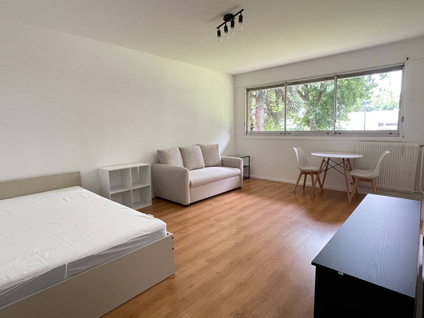 Maison à louer, 32m², CLICHY