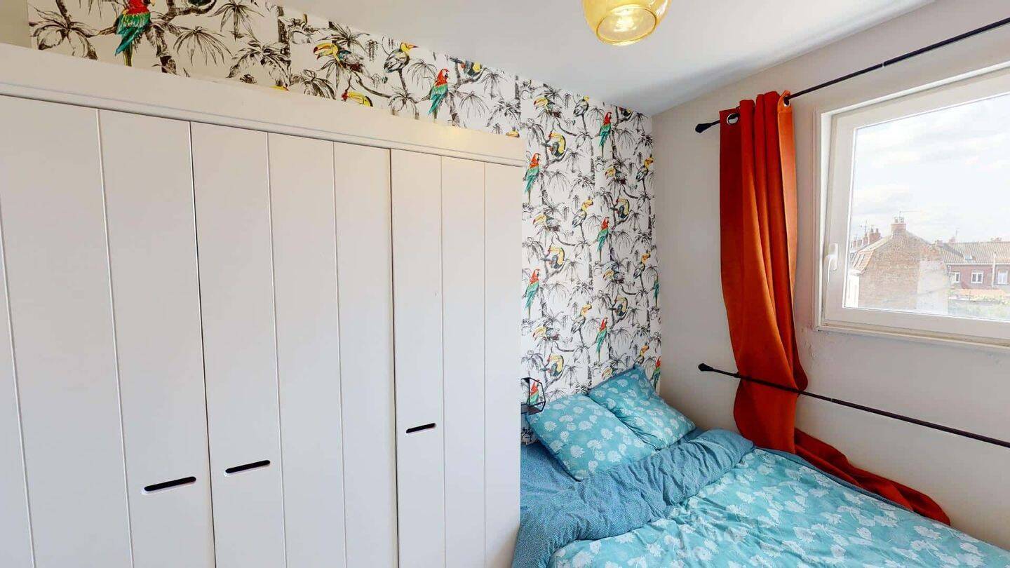 Room in Rue de Lannoy, Lille for 120 m² with 5 bedrooms - Coloca — 1