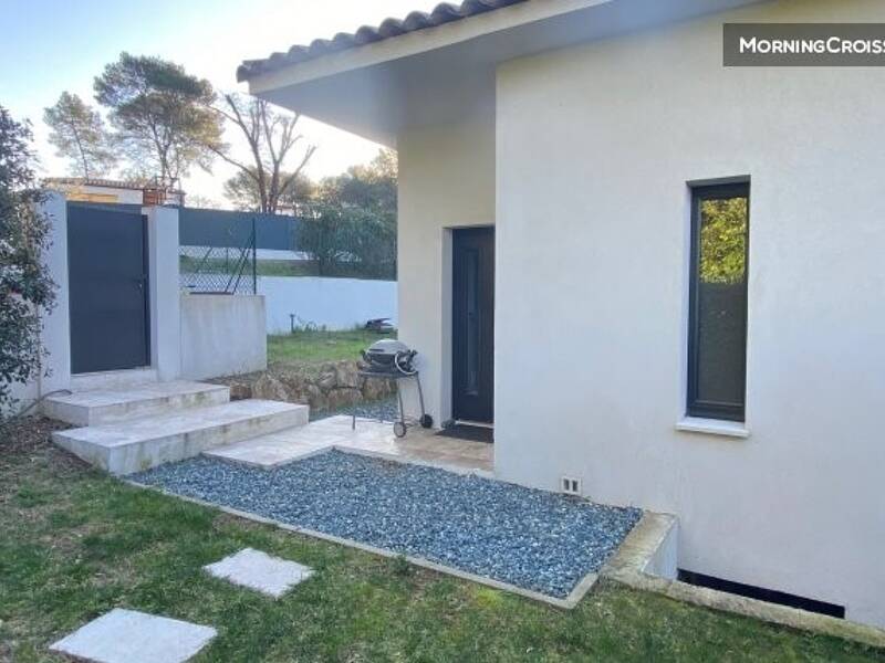 Maison à louer, 38m², ROQUEFORT LES PINS