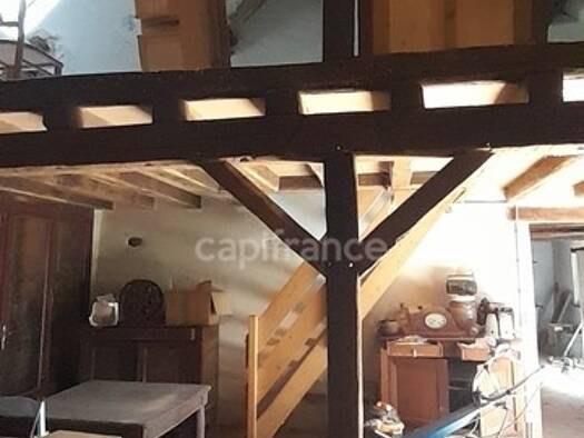 Maison à vendre 70 000 € 3 pièces 1 chambre 103 m² 10 275 m² de terrain Pouzy-Mésangy 03320