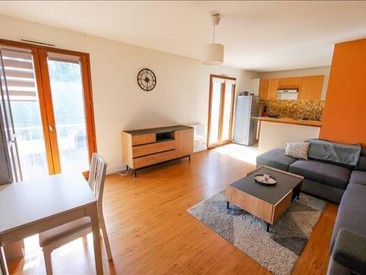 Appartement à louer 790 € 2 pièces 1 chambre 40 m² 2ème étage Villemoisson-sur-Orge 91360