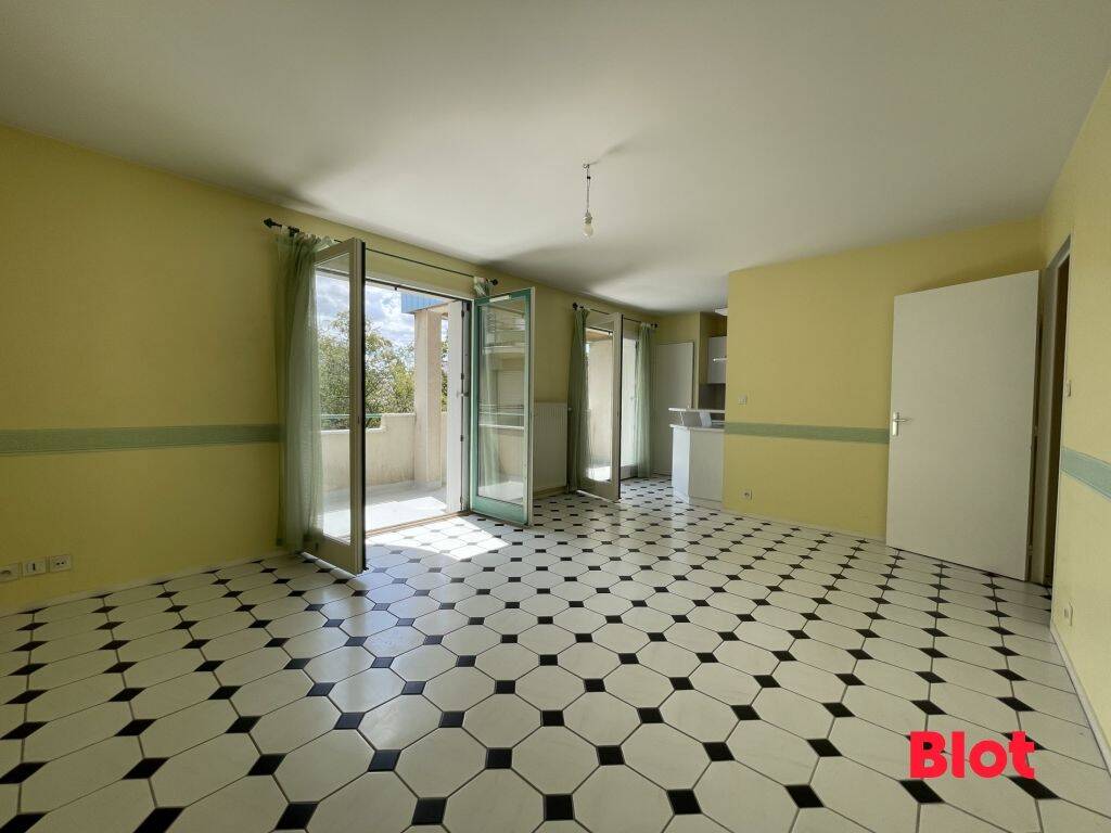 A VENDRE PAR BLOT IMMOBILIER EN EXCLUSIVITE ! APPARTEMENT T3 - B — 2