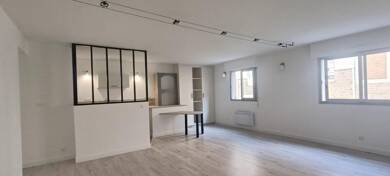 Appartement à louer 1 290 € 4 pièces 3 chambres 90 m² RDC Ouest Péri-Centre Ville Vannes 56000