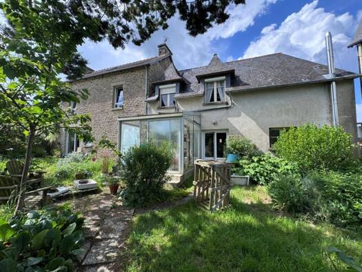 Maison à vendre 128 000 € 5 pièces 4 chambres 120,2 m² 939 m² de terrain Plounévez-Quintin 22110