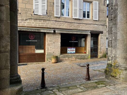 Local commercial à louer 650 € 64,6 m² de surface de vente Égletons 19300