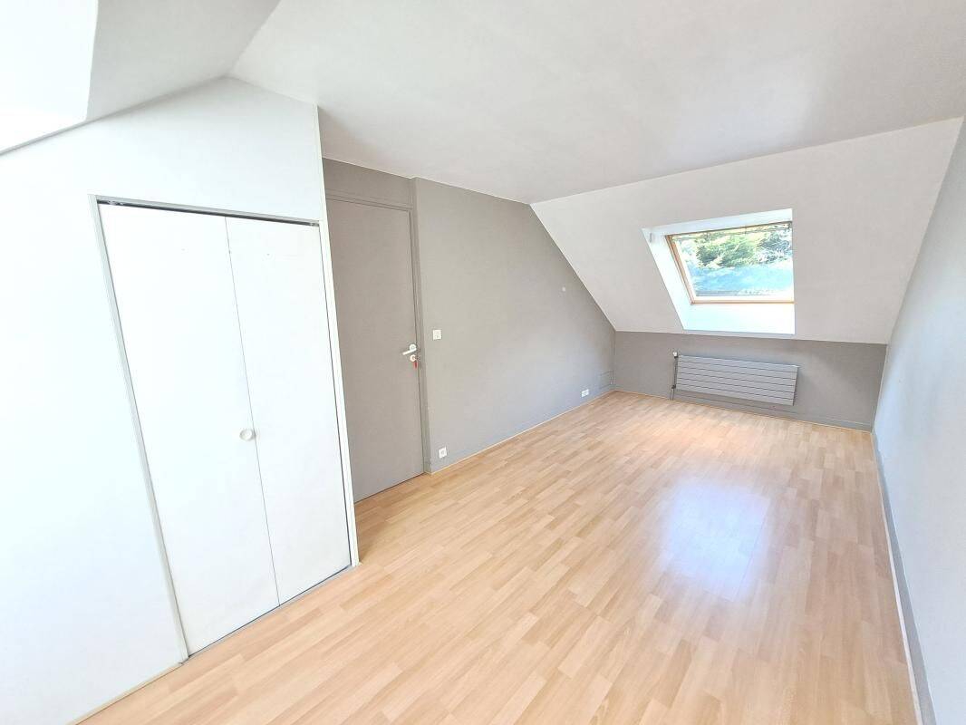 AGREABLE MAISON NANTAISE DE 4 CHAMBRES AVENUE DE LA CLOSE — 13