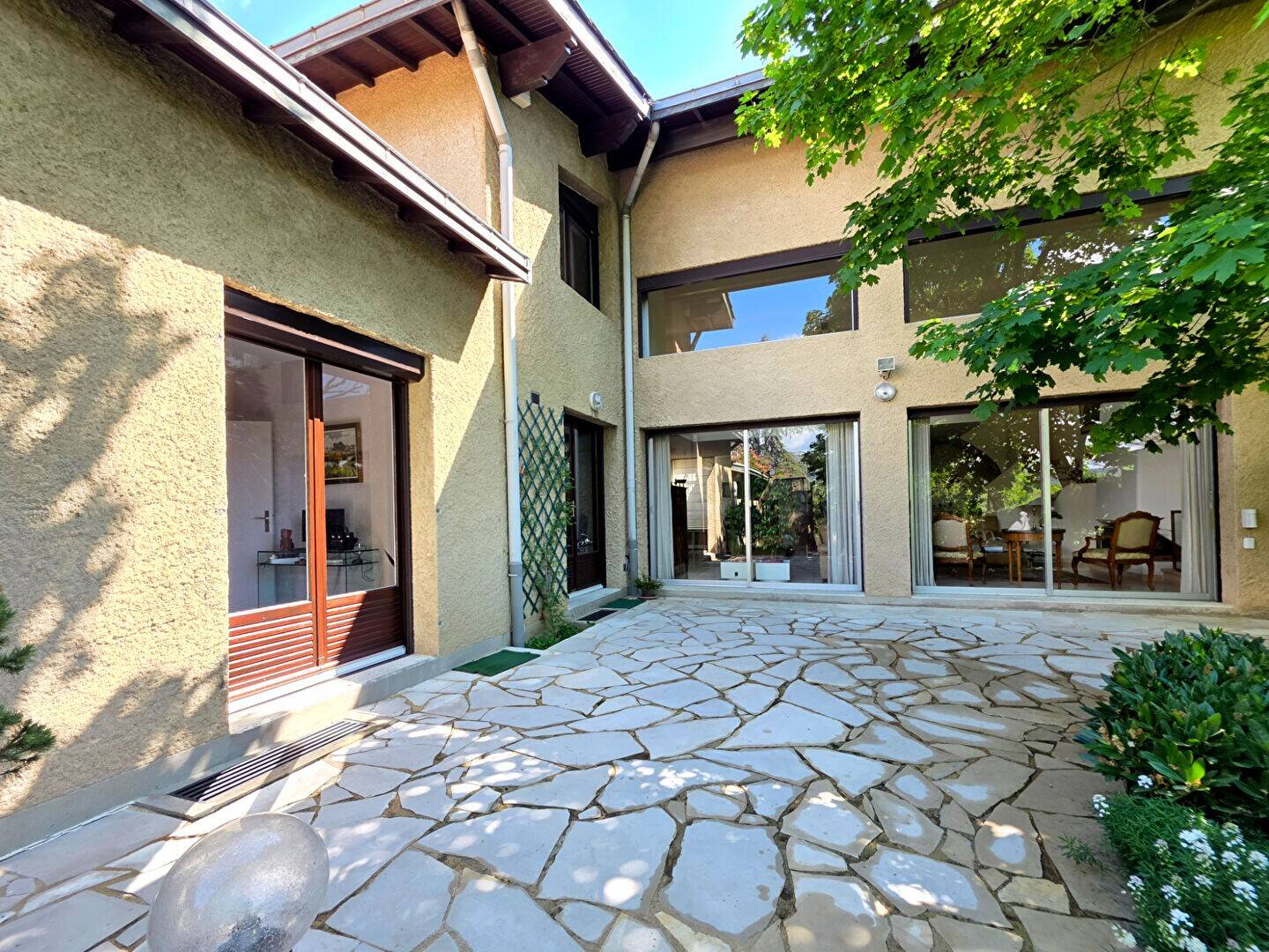 Maison à vendre, 220m², VALENCE