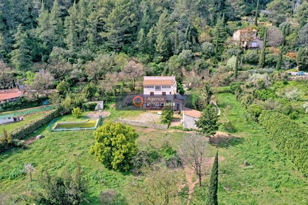 Maison à vendre 630 000 € 7 pièces 240 m² Sollies Toucas 83210