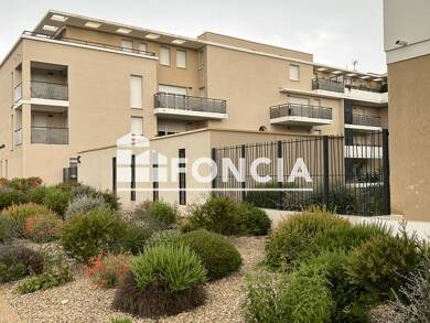 Appartement à louer 620 € 2 pièces 1 chambre 43,3 m² 2ème étage Montagne des Chèvres Villeneuve-Lès-Avignon 30400