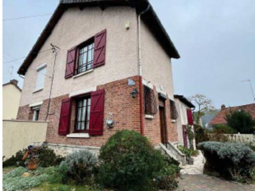 Maison à louer 910 € 3 pièces 2 chambres 60 m² Nord Est-Sud Ouest Clermont 60600