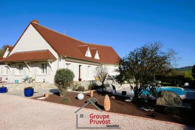 Villa à vendre 500 000 € 7 pièces 5 chambres 290 m² 2 648 m² de terrain Cluny 71250