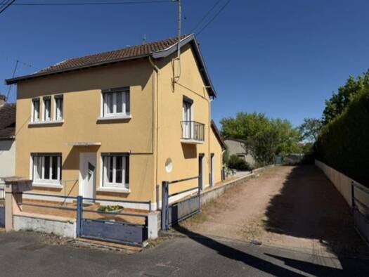 Maison à vendre 96 000 € 4 pièces 2 chambres 98 m² 702 m² de terrain Haut Gueugnon 71130
