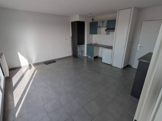 Appartement à louer 700 € 2 pièces 1 chambre 45,7 m² Étage 5/5 Lalande Toulouse 31200