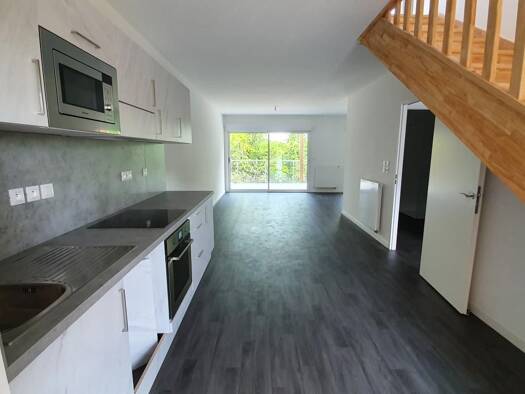 Duplex à louer 1 156 € 4 pièces 3 chambres 90 m² Étage 1/2 ZA Chantrerie-Gachet Nantes 44000
