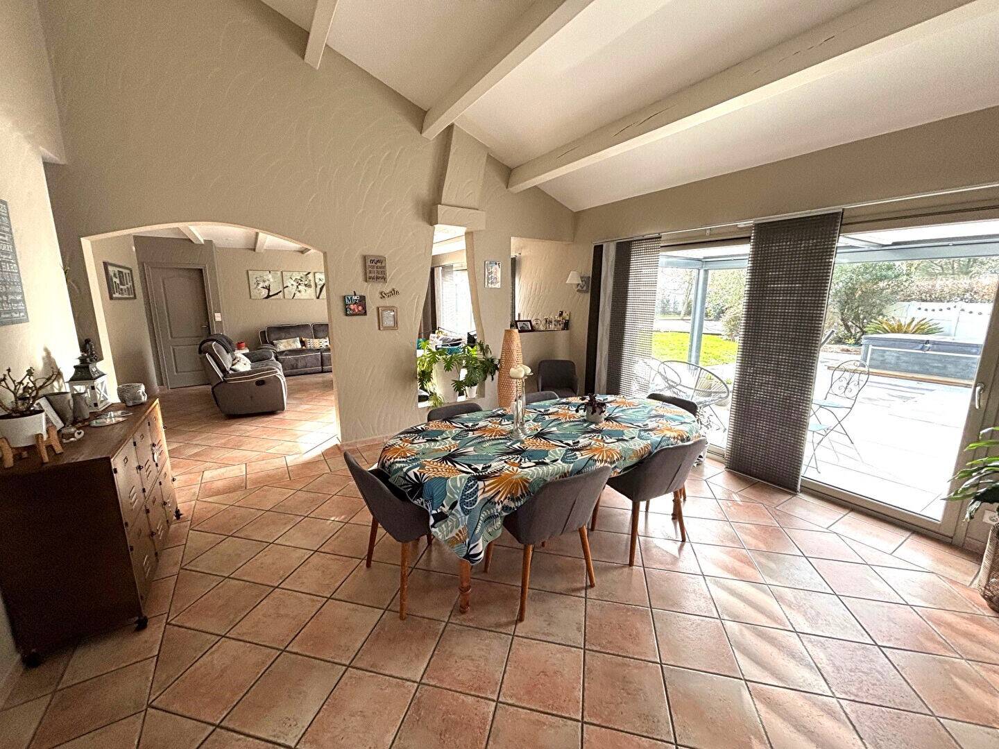 Maison à vendre, 193m², CHALLANS