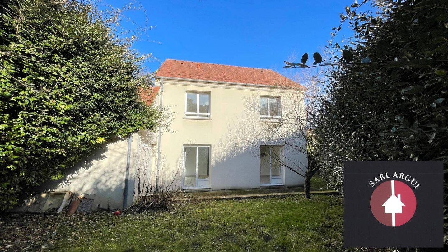 Maison à vendre, 103m², SAINT THIBAULT DES VIGNES