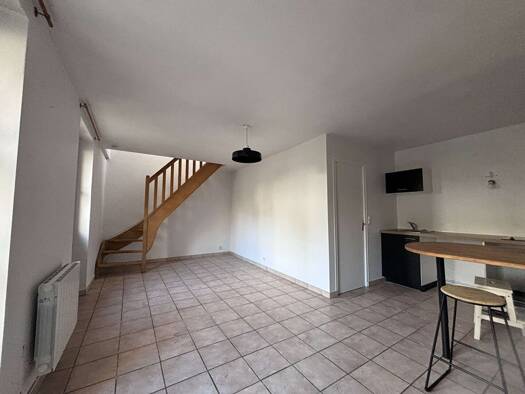 Maison à louer 670 € 2 pièces 1 chambre 34 m² Haute Ville-Basse Ville Chartres 28000