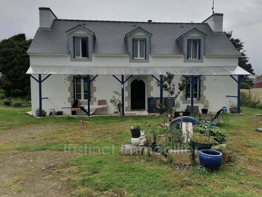 Maison à vendre 346 500 € 6 pièces 3 chambres 497,9 m² 3 000 m² de terrain Pouldergat 29100