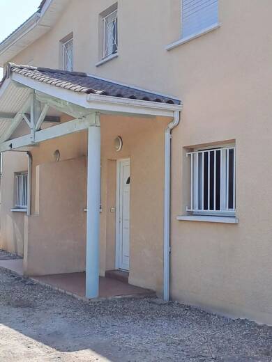 Maison à louer 980 € 3 pièces 2 chambres 82 m² disponible à partir du 10/07/2025 Centre Parempuyre 33290