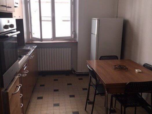 Appartement à louer 930 € 3 pièces 1 chambre 42 m² 2ème étage Lyon 6ème 69006