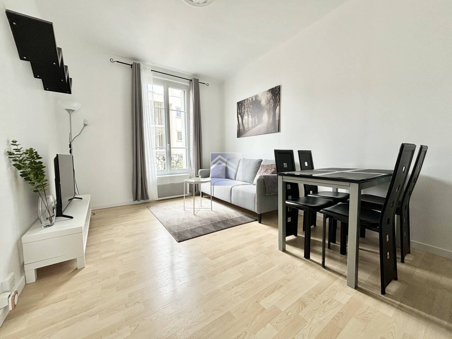 Maison à louer, 39m², COURBEVOIE