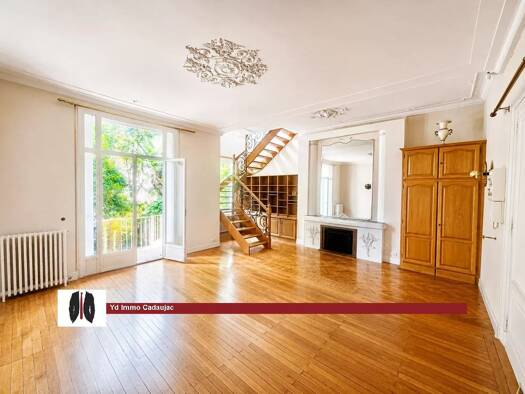 Immeuble à vendre 1 029 000 € 230,99 m² Jardin Public Bordeaux 33000