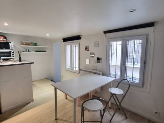 Appartement à louer 800 € 1 pièce 18 m² 1er étage Sentier-Bonne Nouvelle Paris 2ème 75002