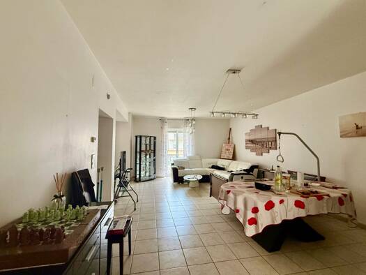 Appartement à vendre 99 900 € 3 pièces 2 chambres 85 m² Étage 1/3 Sainte Catherine Villeneuve-sur-Lot 47300