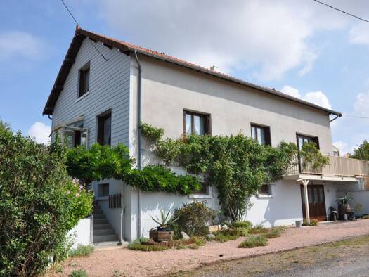 Maison en viager 178 500 € 7 pièces 4 chambres 150 m² 3 174 m² de terrain Loddes 03130
