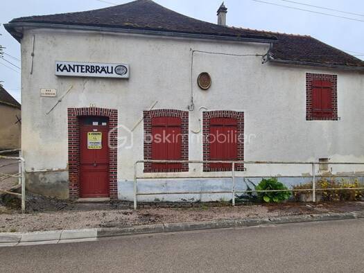 Maison à vendre 63 000 € 6 pièces 2 chambres 118 m² 376 m² de terrain Varennes 89144