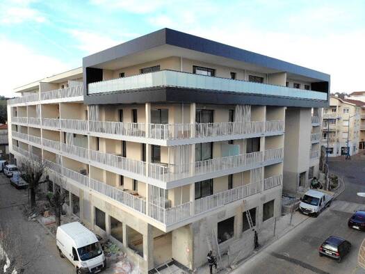 Local d'activités à vendre 179 000 € 108 m² d'espace de stockage La Talaudière 42350