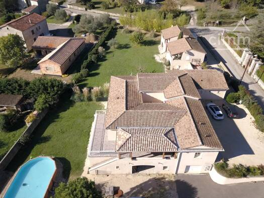 Maison à vendre 1 400 000 € 22 pièces 570 m² 3 530 m² de terrain Chauzon 07120