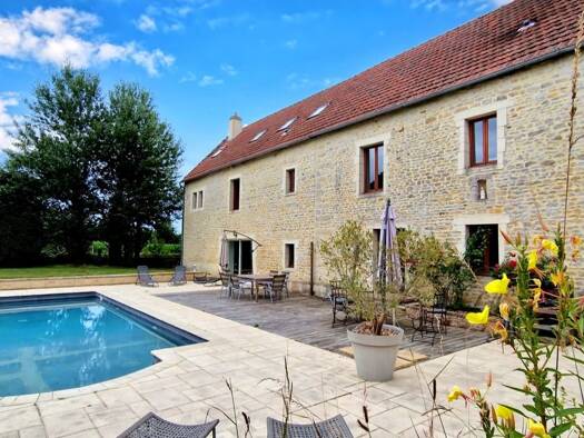 Maison à vendre 572 000 € 11 pièces 6 chambres 326 m² 3 118 m² de terrain Manvieux 14117