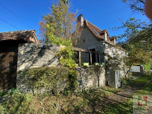 Maison à vendre 249 100 € 3 pièces 1 chambre 134 m² 6 530 m² de terrain Gramat 46500