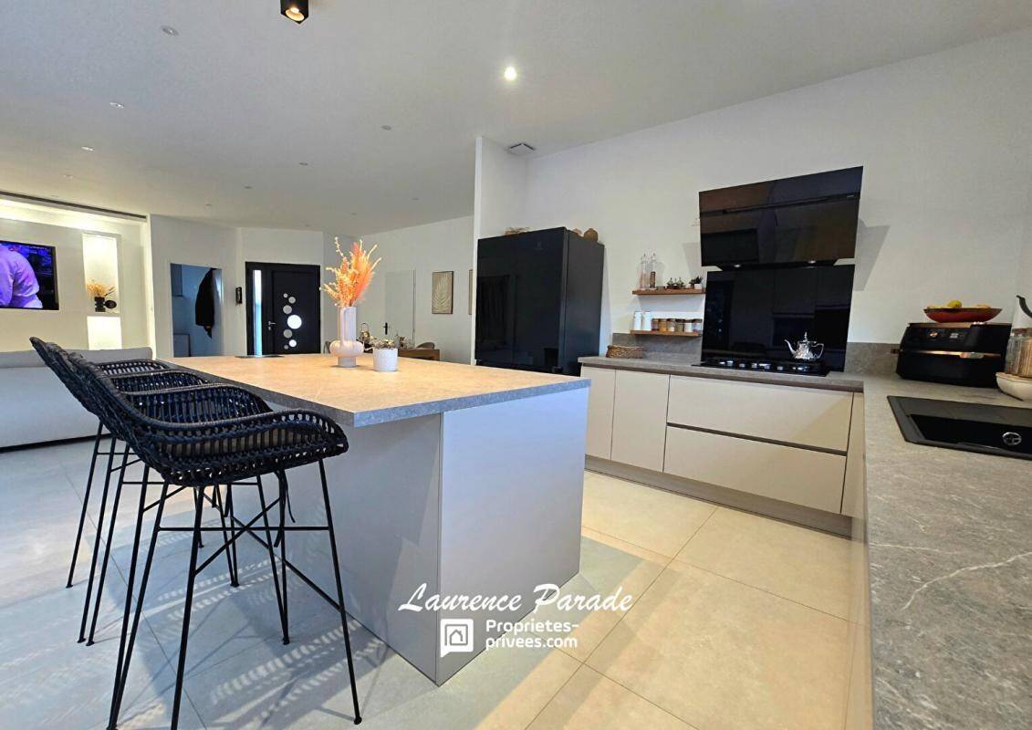 Maison à vendre, 145m², SAINT SEURIN SUR L'ISLE